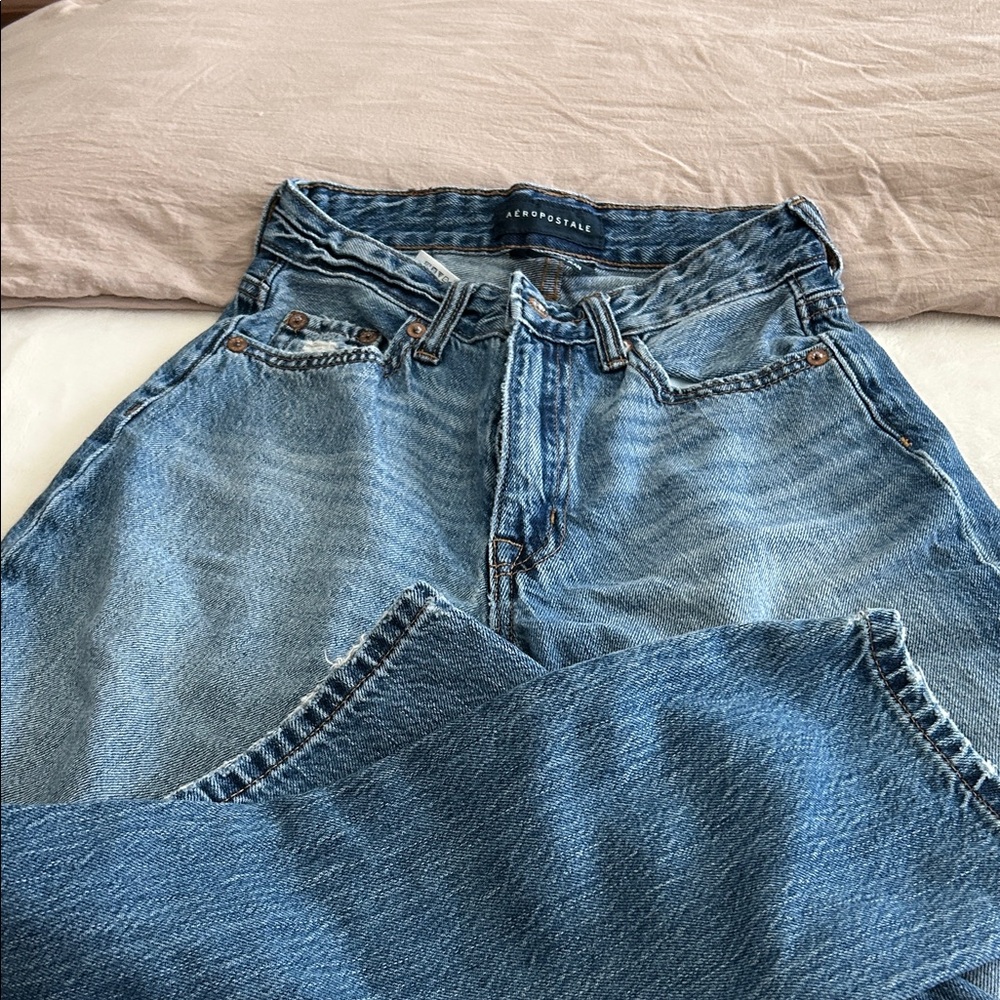 Aeropostale Curvy Mom Distressed Jeans